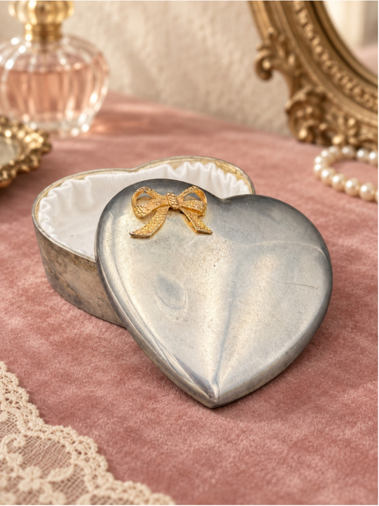 Unbranded Other - Vintage Coquette Heart Shaped Trinket Box, Silver Tone with Gold Tone Bow